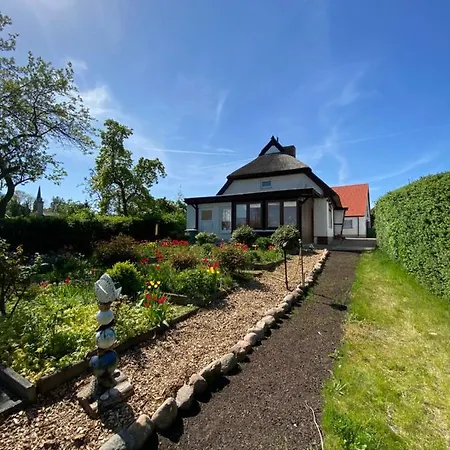 度假居 Mit Wasserblick Auf Der Insel Usedom Krummin